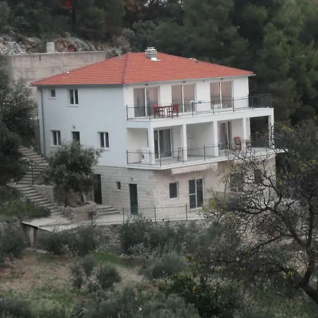 Διαμέρισμα Paradise - Robinson Getaway Gdinj