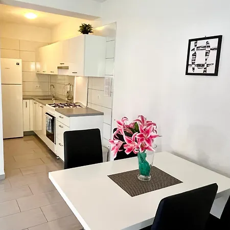 דירה Paradise - Robinson Getaway Gdinj