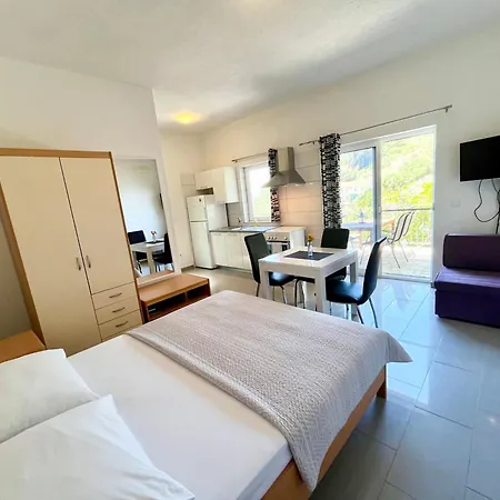 Paradise - Robinson Getaway *