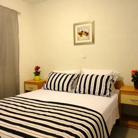 דירה Paradise - Robinson Getaway Gdinj