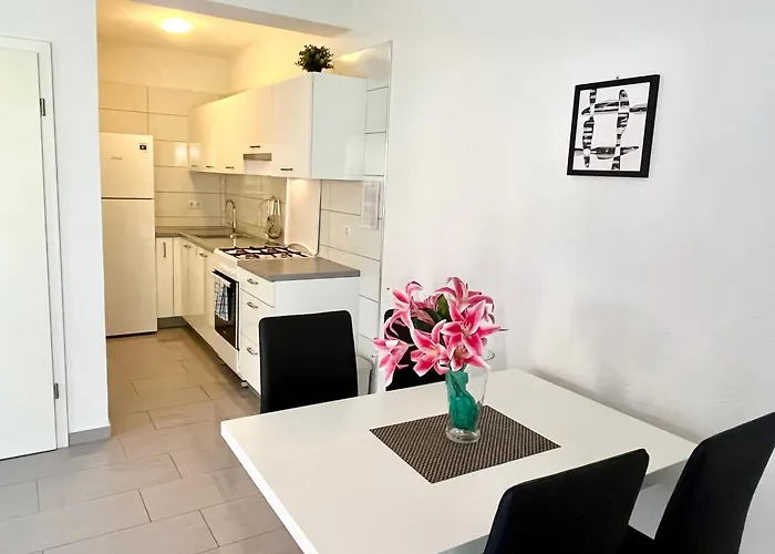 Appartamento Paradise - Robinson Getaway Gdinj