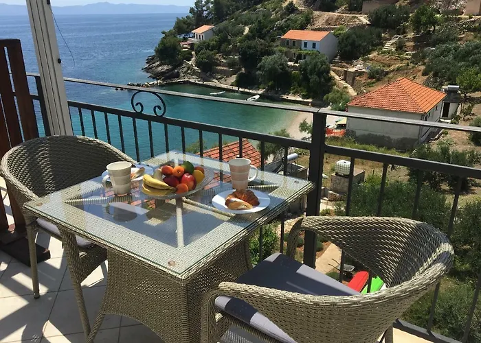 Paradise - Robinson Getaway *