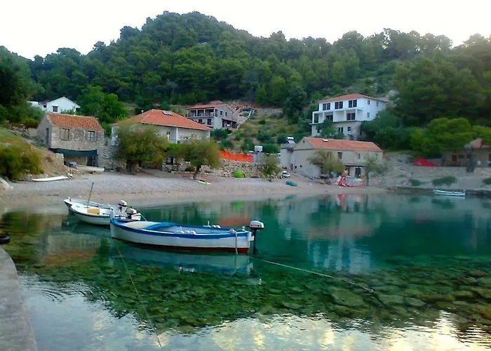 Paradise - Robinson Getaway Gdinj